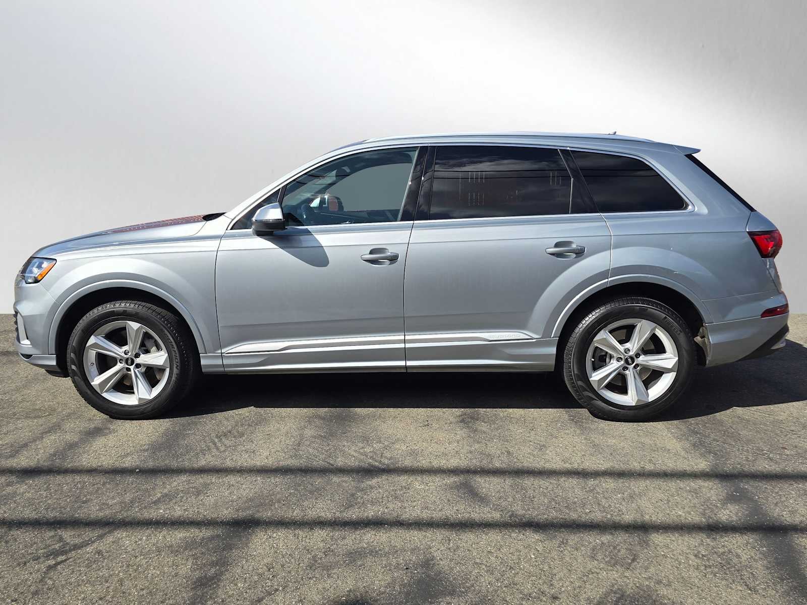 2023 Audi Q7 Premium