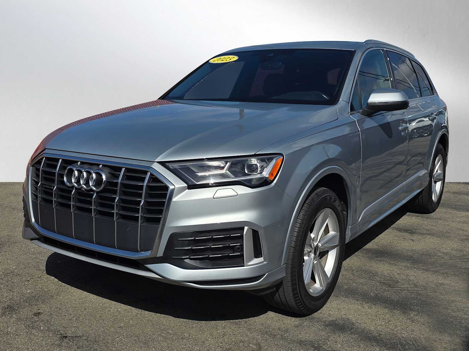 2023 Audi Q7 Premium