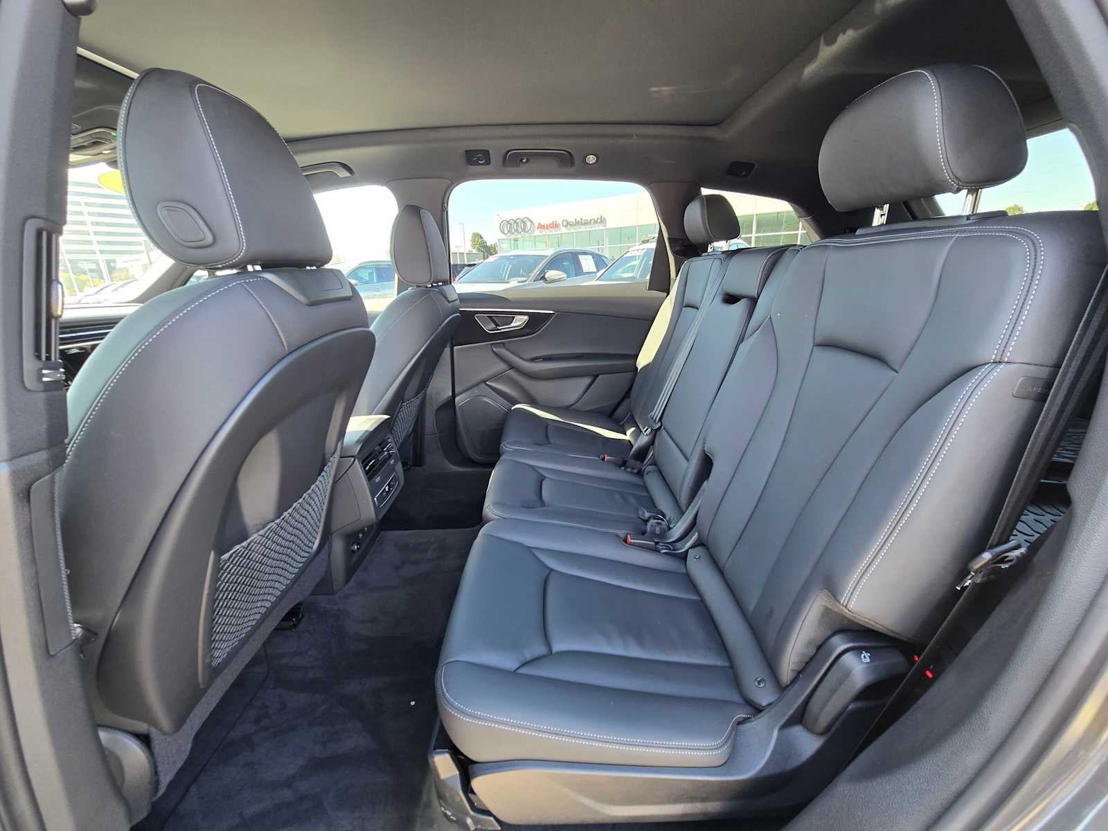 2025 Audi Q7 Premium