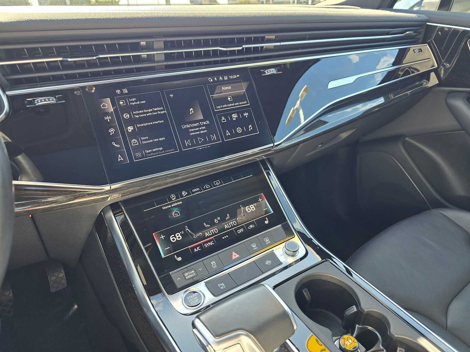 2025 Audi Q7 Premium