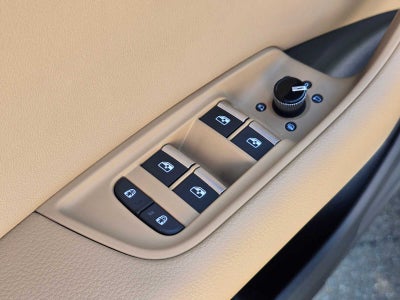 2023 Audi Q8 Premium