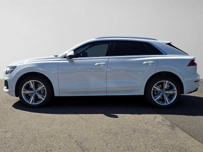 2023 Audi Q8 Premium