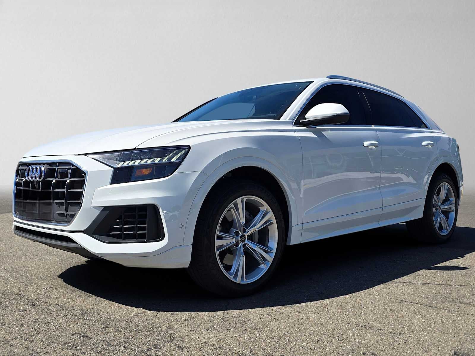 2023 Audi Q8 Premium