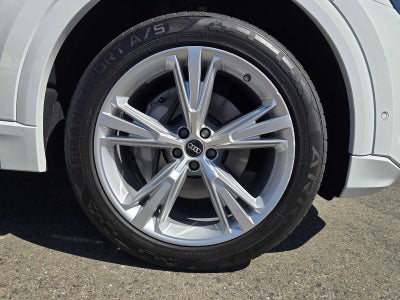 2023 Audi Q8 Premium