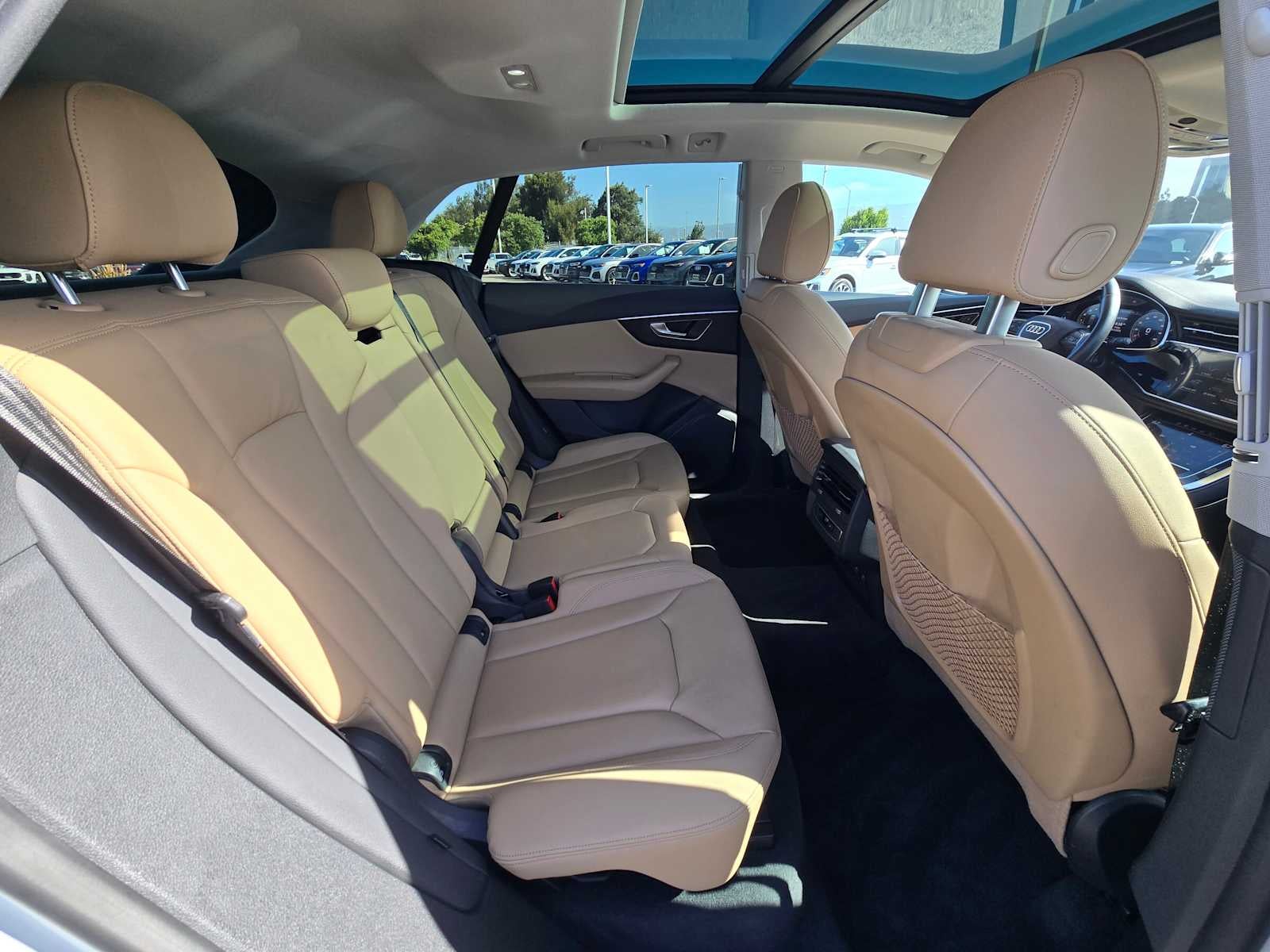 2023 Audi Q8 Premium