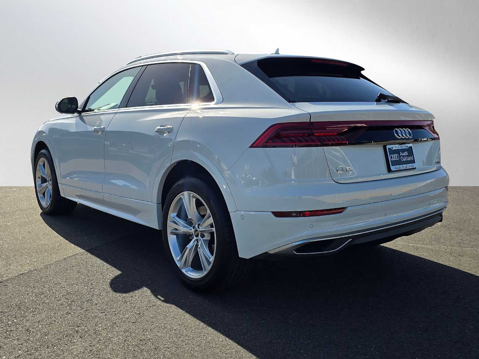 2023 Audi Q8 Premium