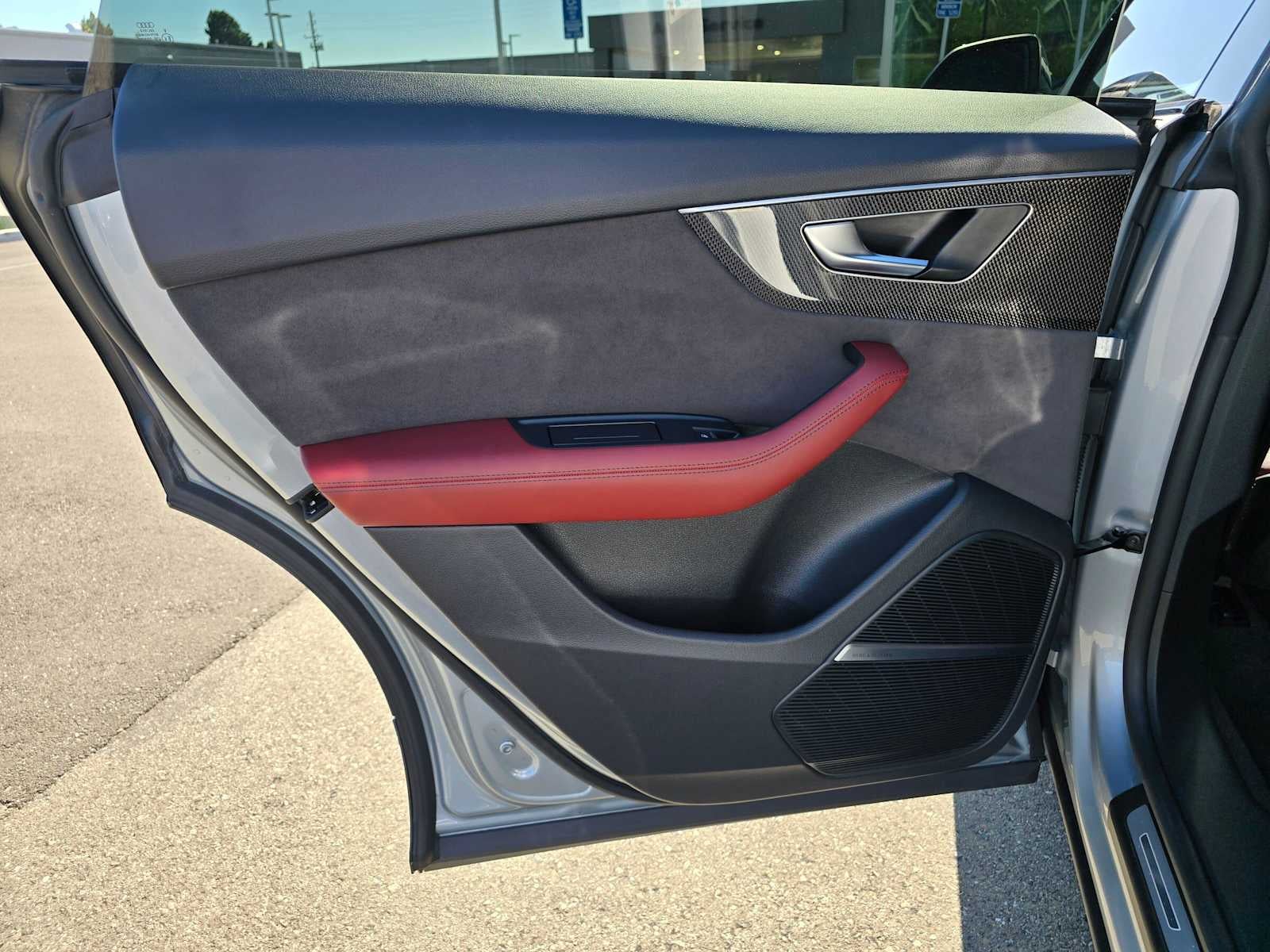 2023 Audi SQ8 Premium Plus