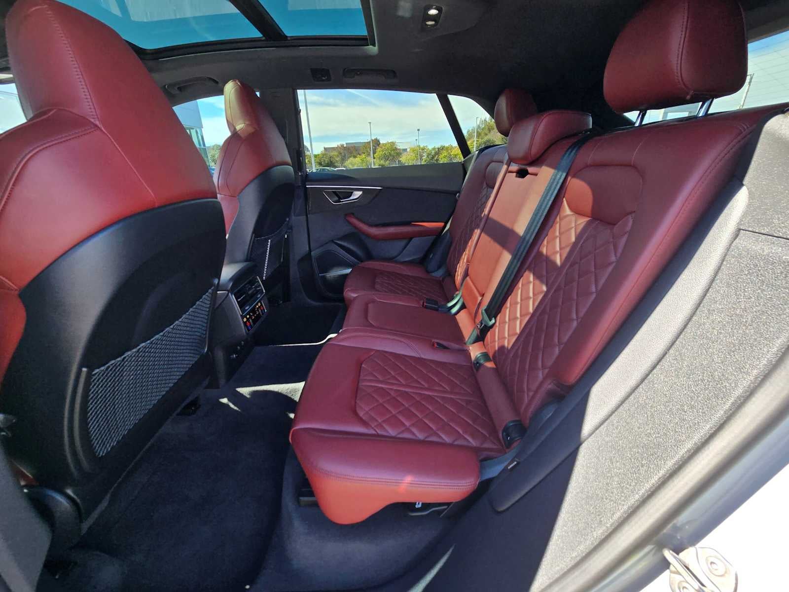 2023 Audi SQ8 Premium Plus