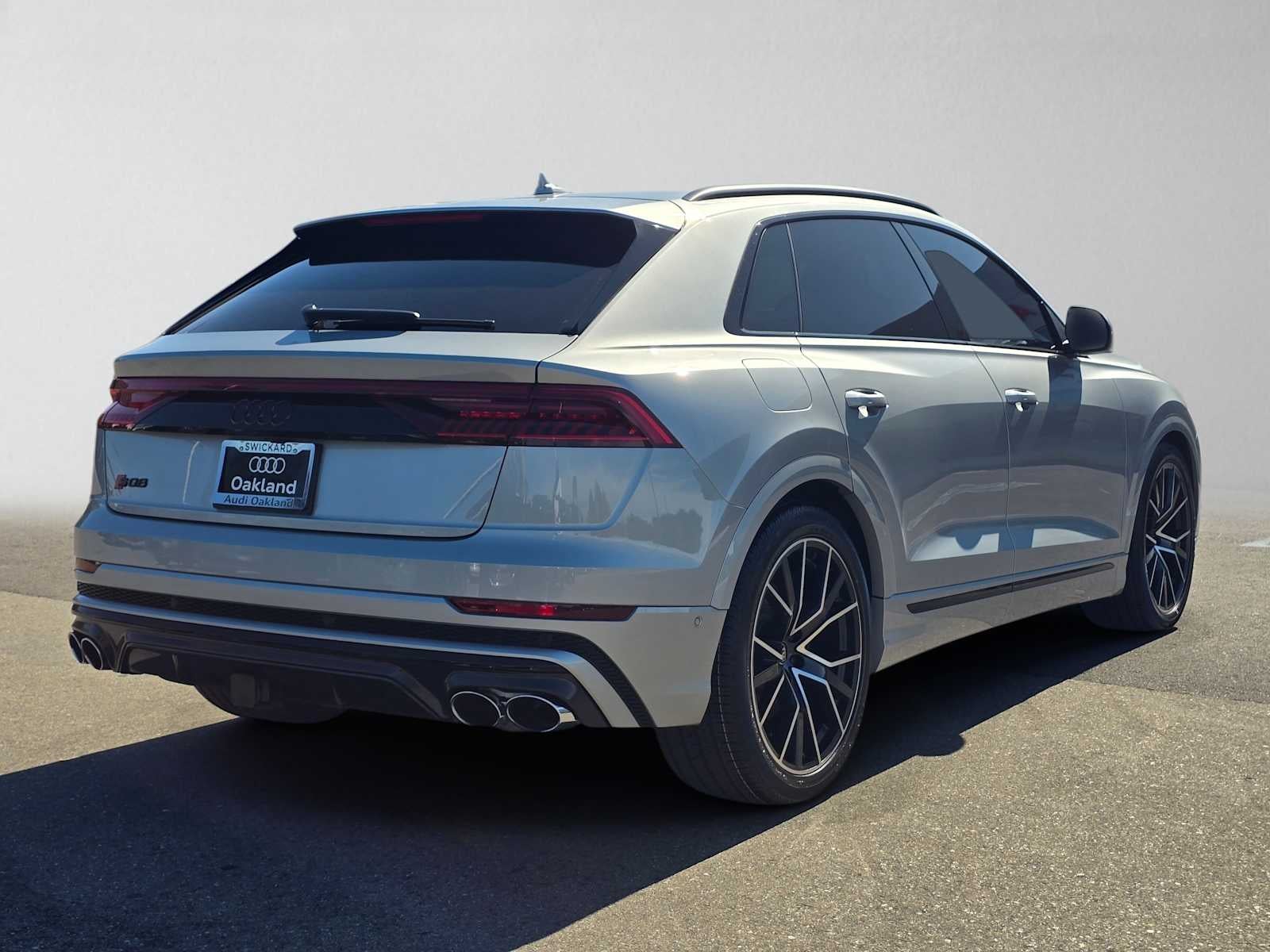 2023 Audi SQ8 Premium Plus
