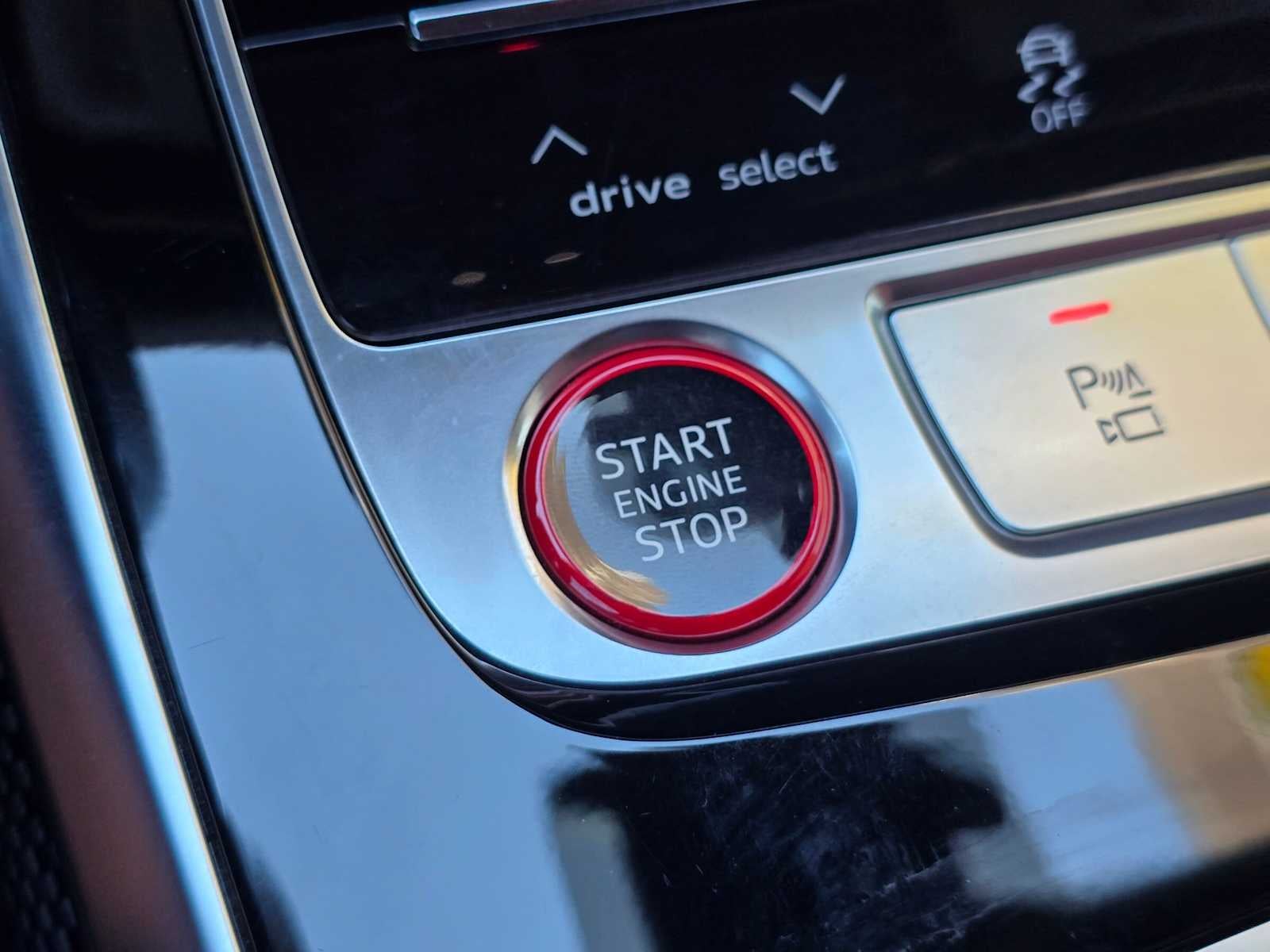 2023 Audi SQ8 Premium Plus