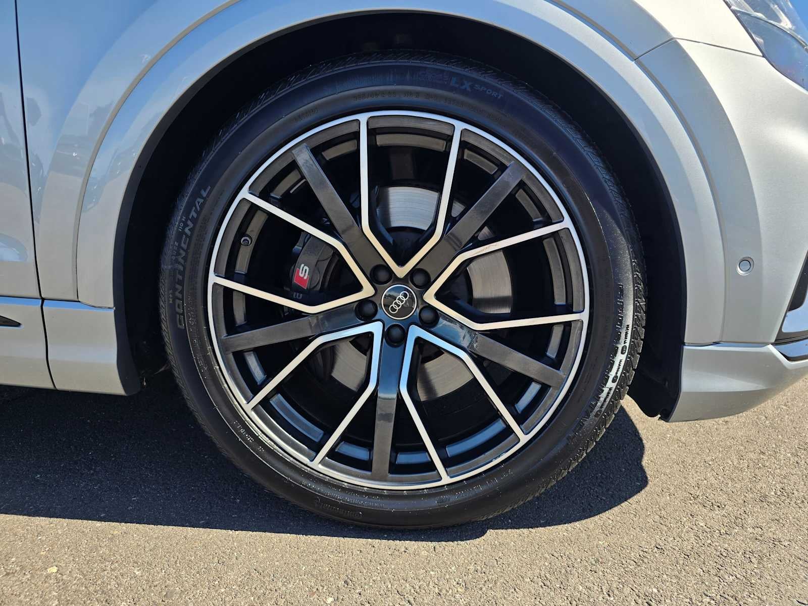 2023 Audi SQ8 Premium Plus
