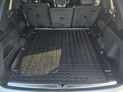 2025 Audi SQ7 Premium Plus