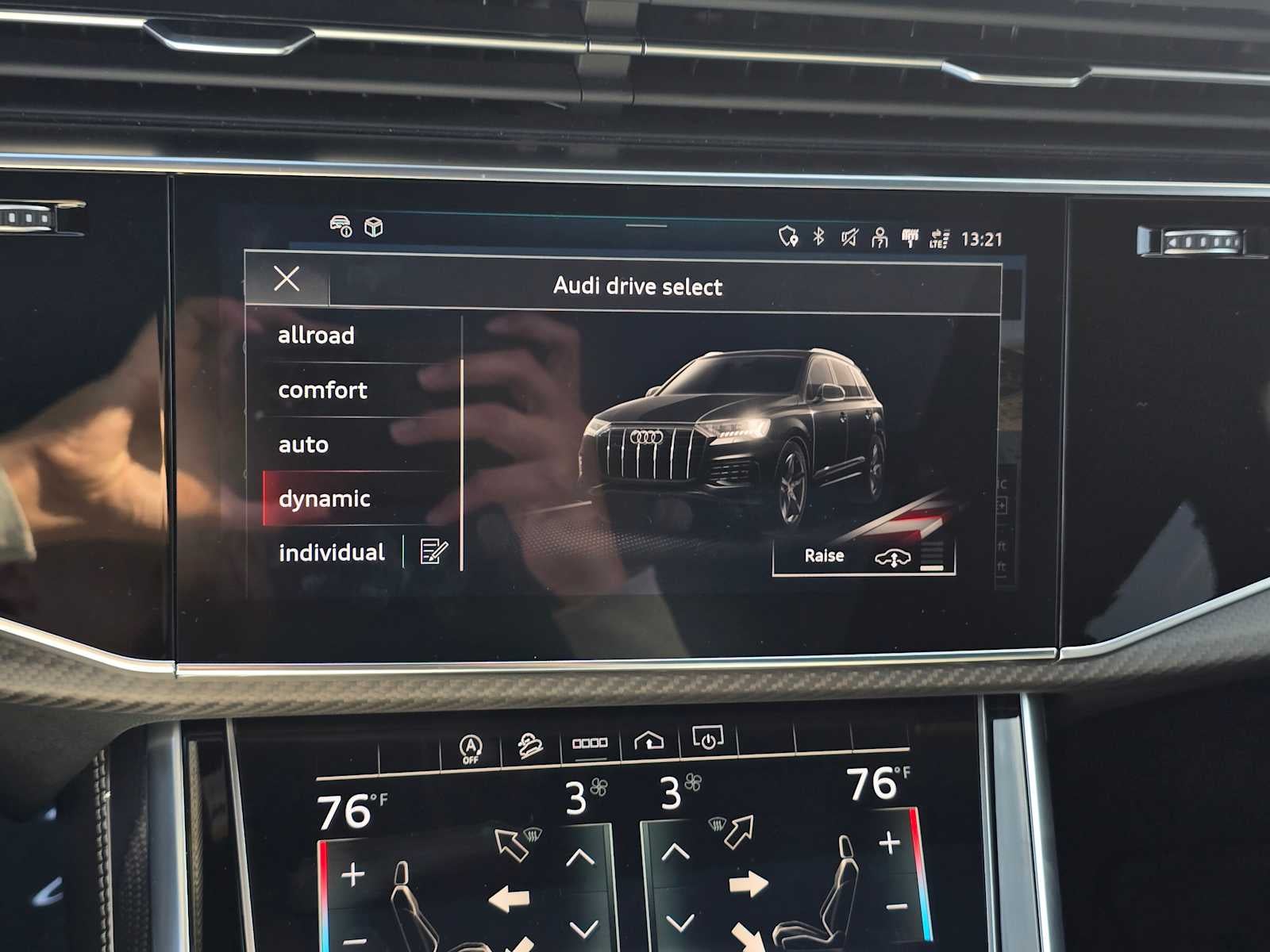 2025 Audi SQ7 Premium Plus