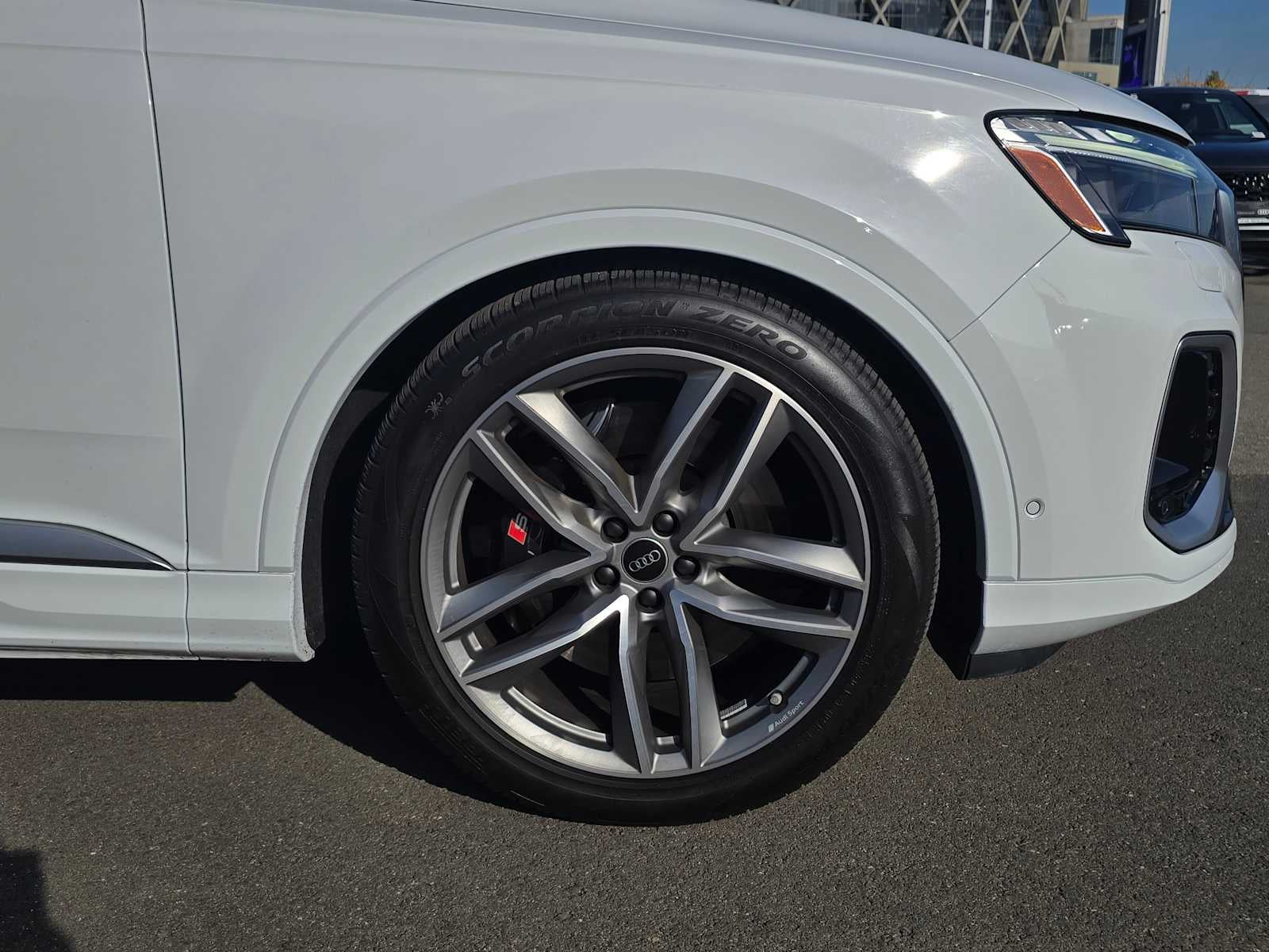 2025 Audi SQ7 Premium Plus