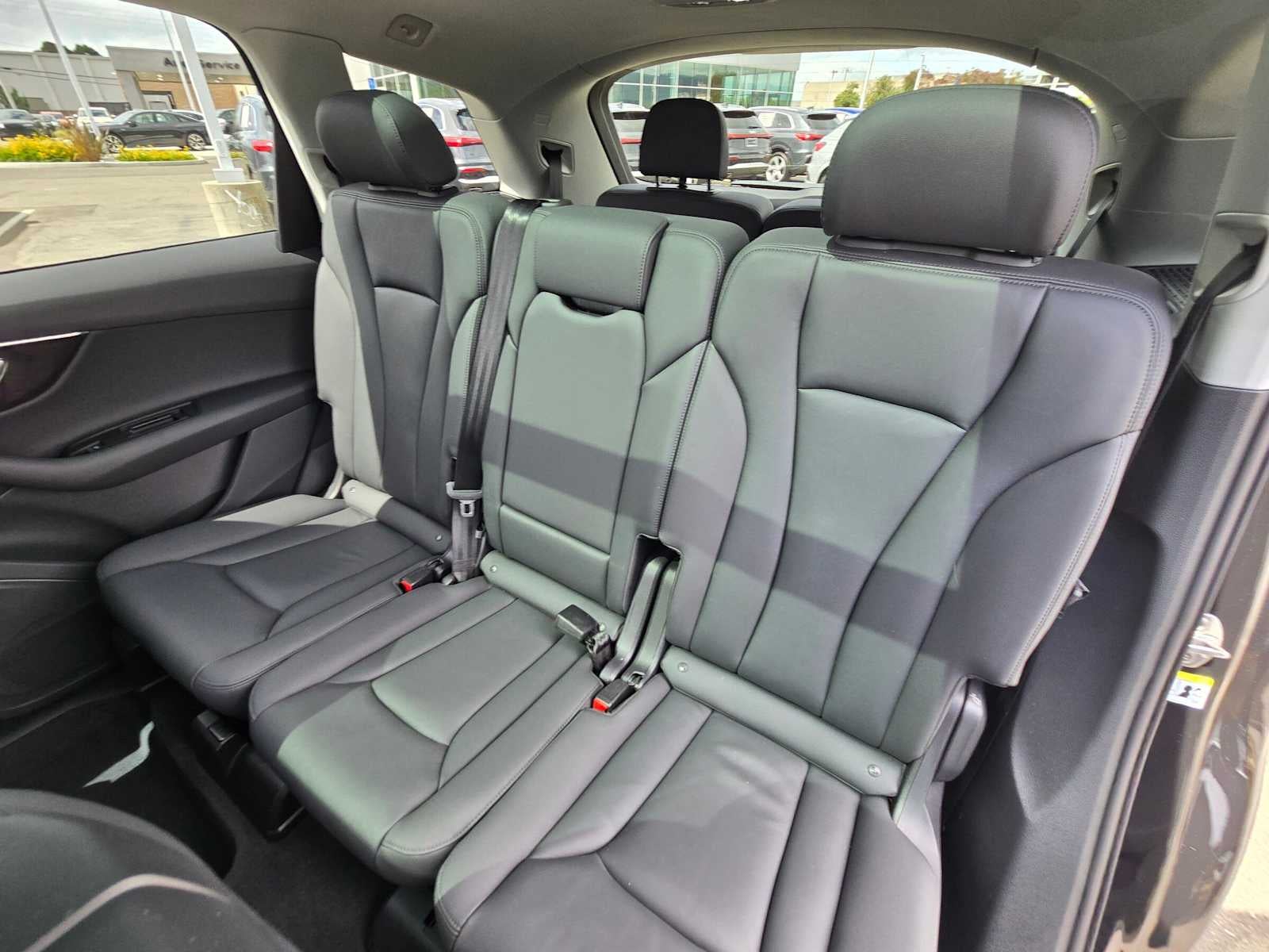 2023 Audi Q7 Premium