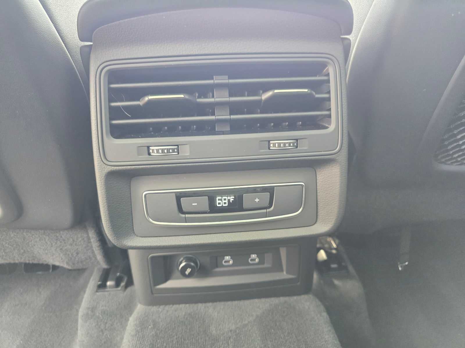 2023 Audi Q7 Premium