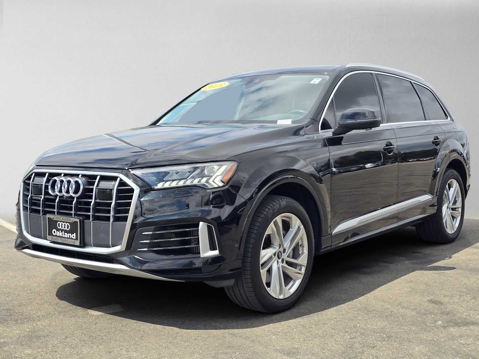 2023 Audi Q7 Premium