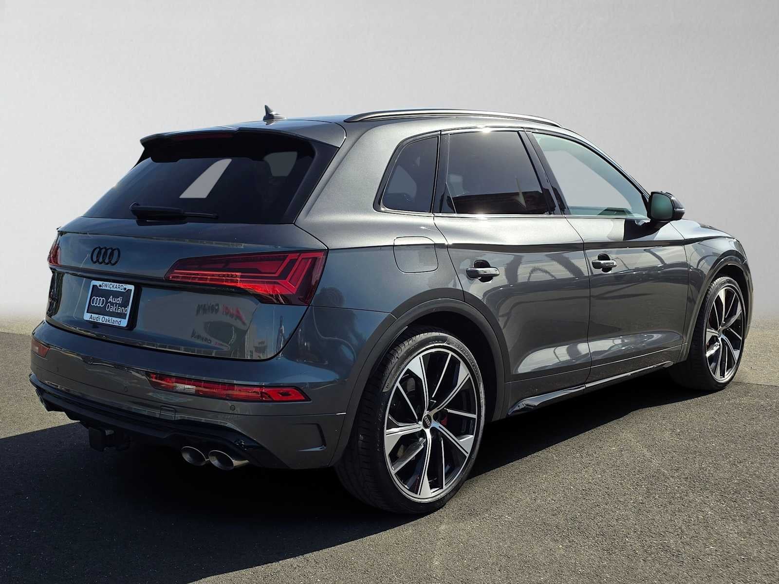 2023 Audi SQ5 Premium Plus