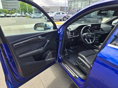 2022 Audi SQ5 Premium Plus