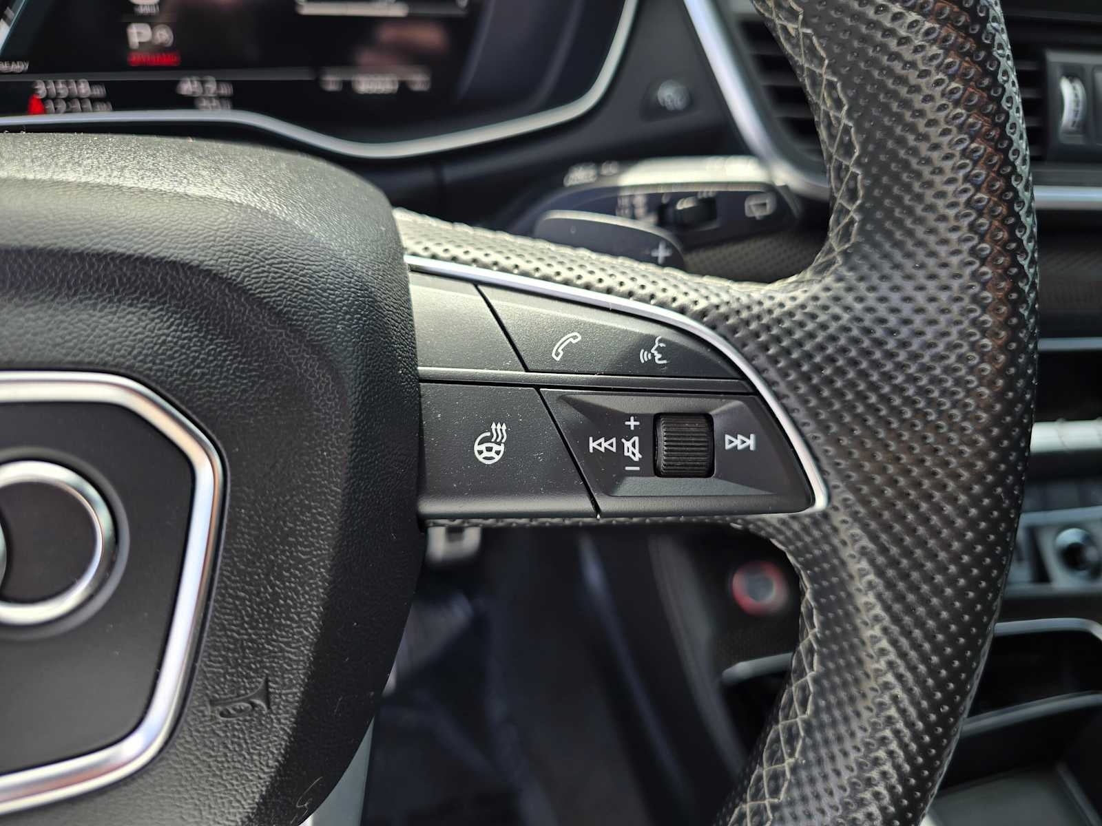 2022 Audi SQ5 Premium Plus