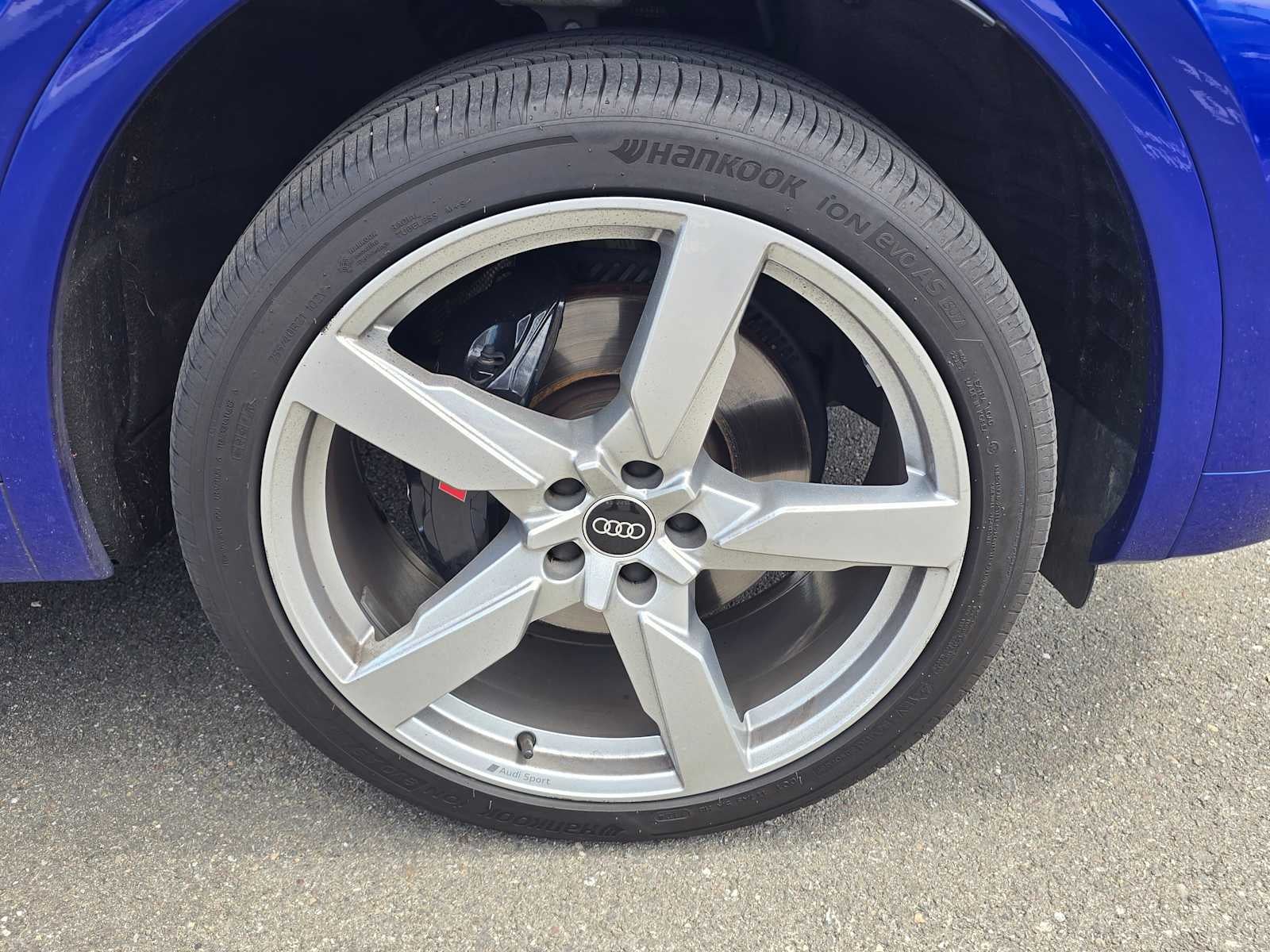2022 Audi SQ5 Premium Plus