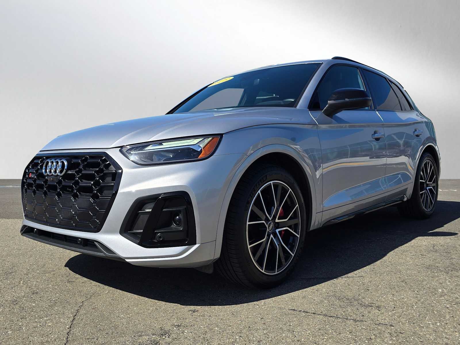 2023 Audi SQ5 Premium Plus