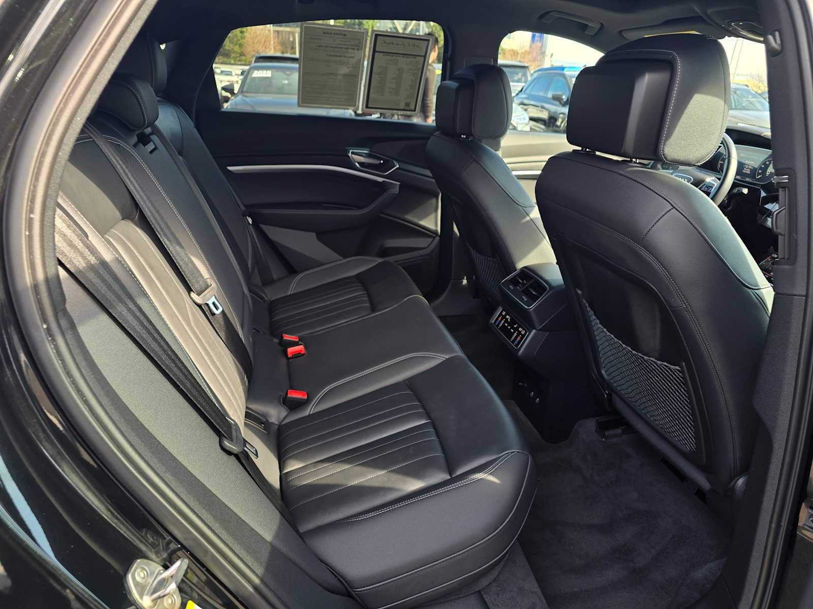 2024 Audi Q8 e-tron Sportback S line Premium