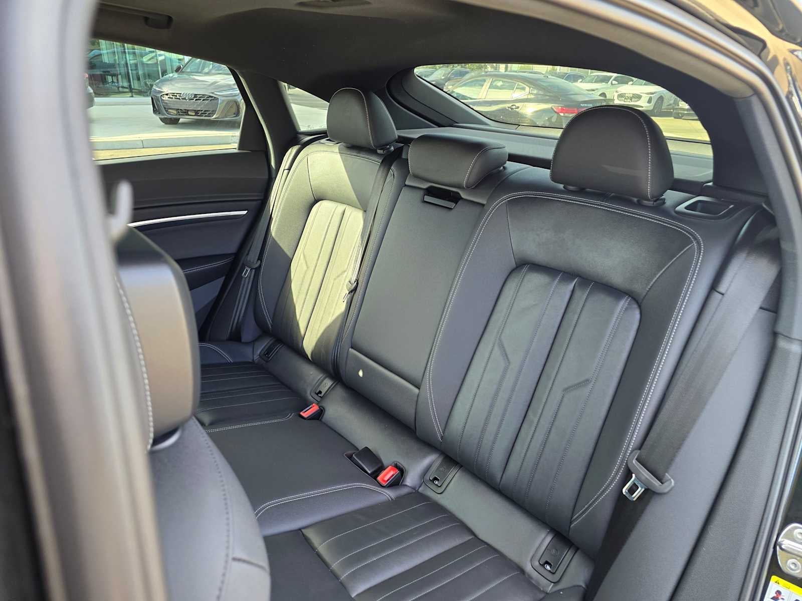 2024 Audi Q8 e-tron Sportback S line Premium