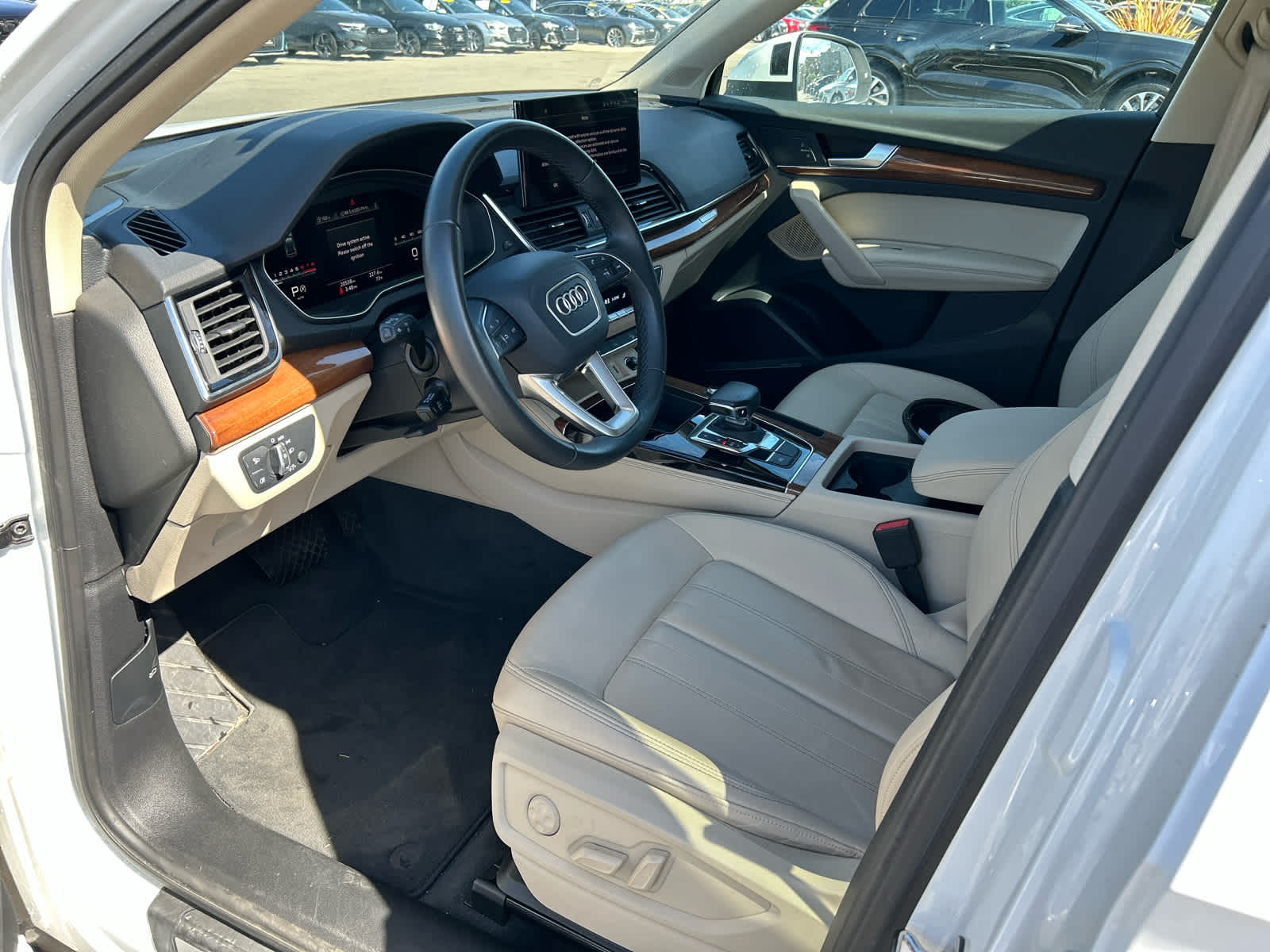 2023 Audi Q5 Premium Plus