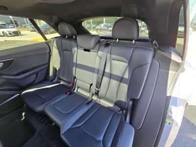 2019 Audi Q8 Premium Plus
