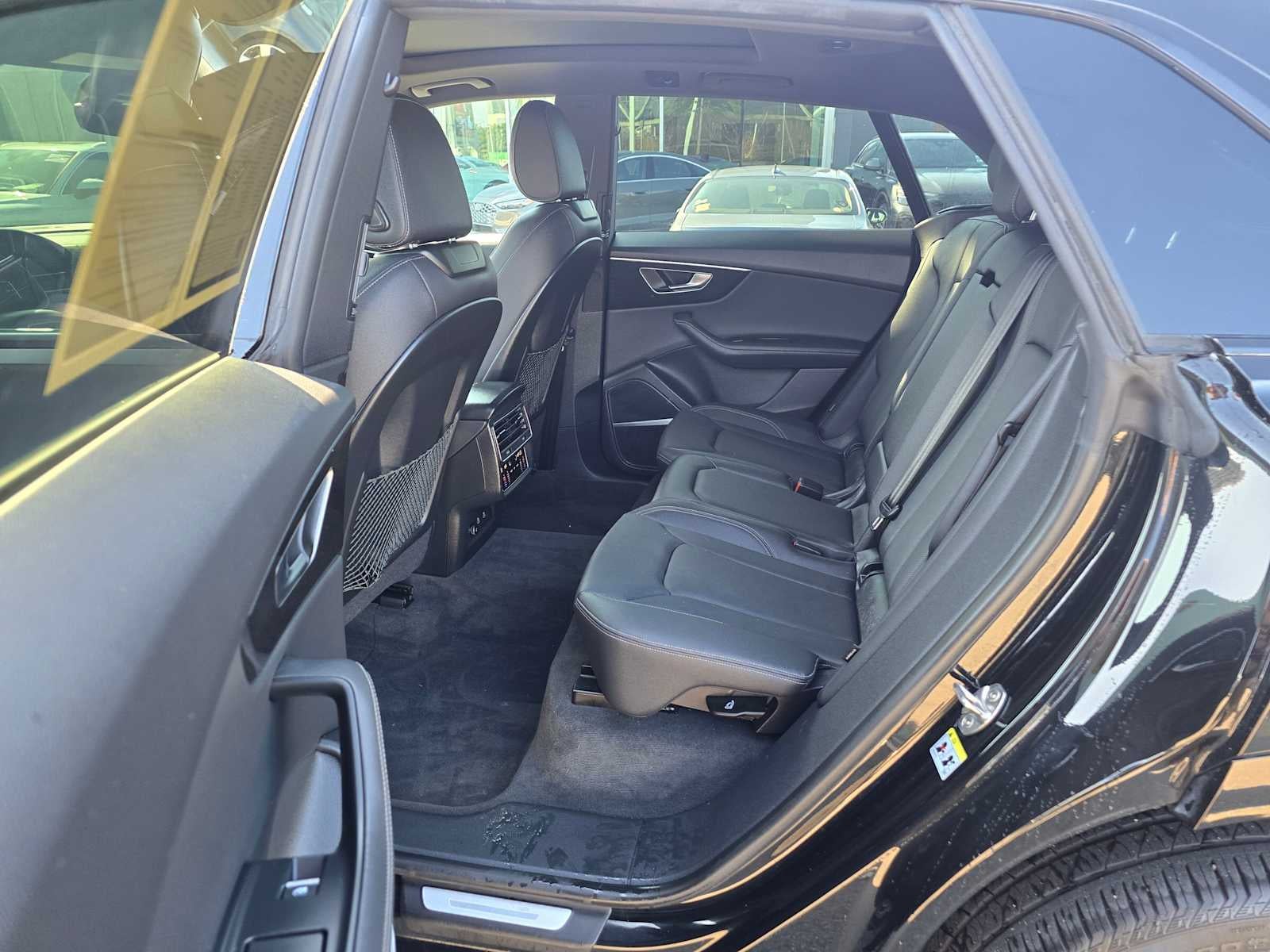 2024 Audi Q8 Premium Plus