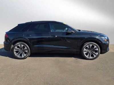 2024 Audi Q8 Premium Plus