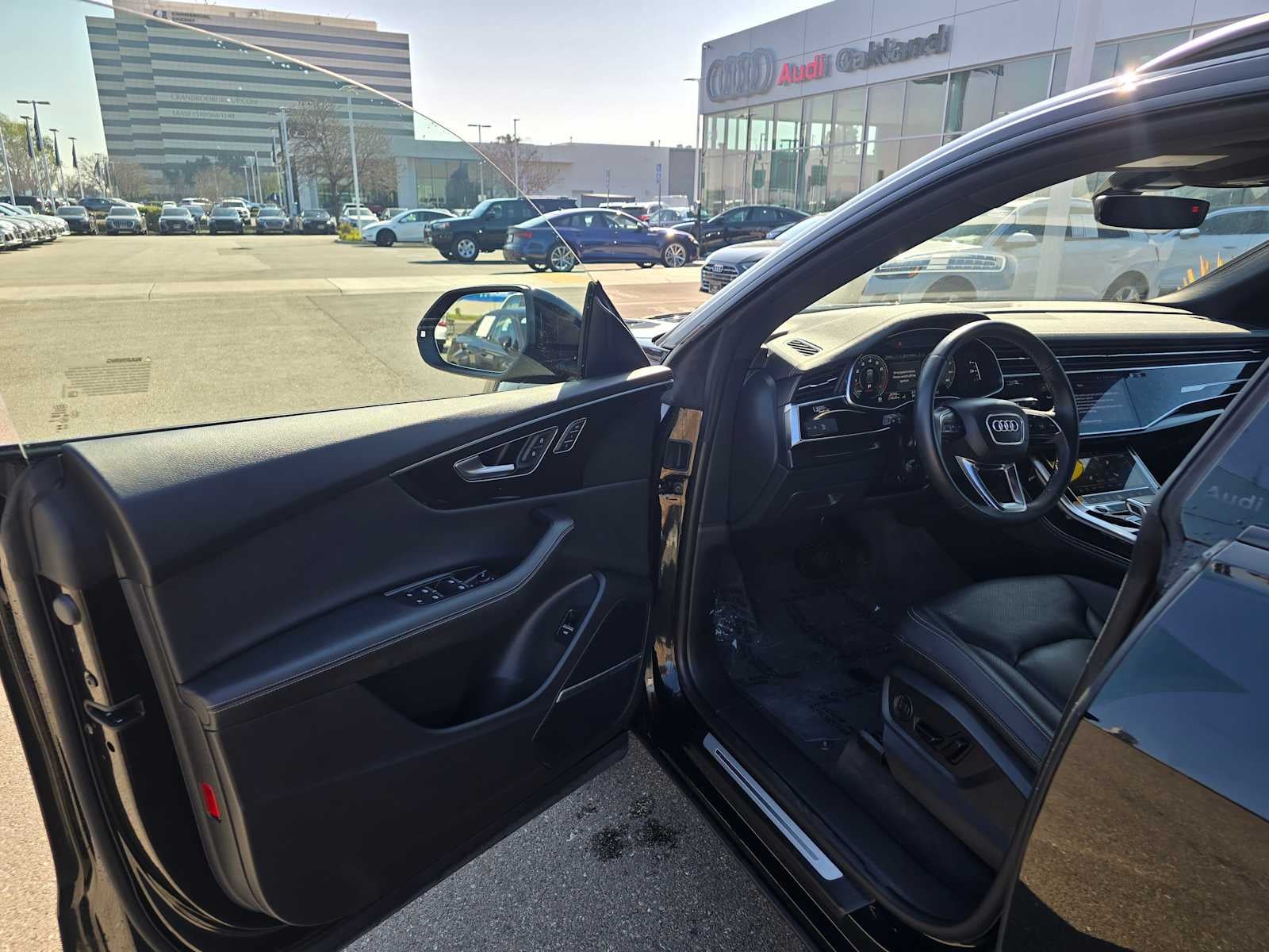 2024 Audi Q8 Premium Plus