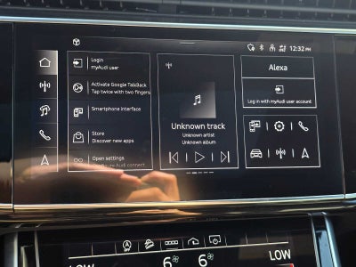 2024 Audi Q8 Premium Plus