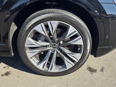 2024 Audi Q8 Premium Plus