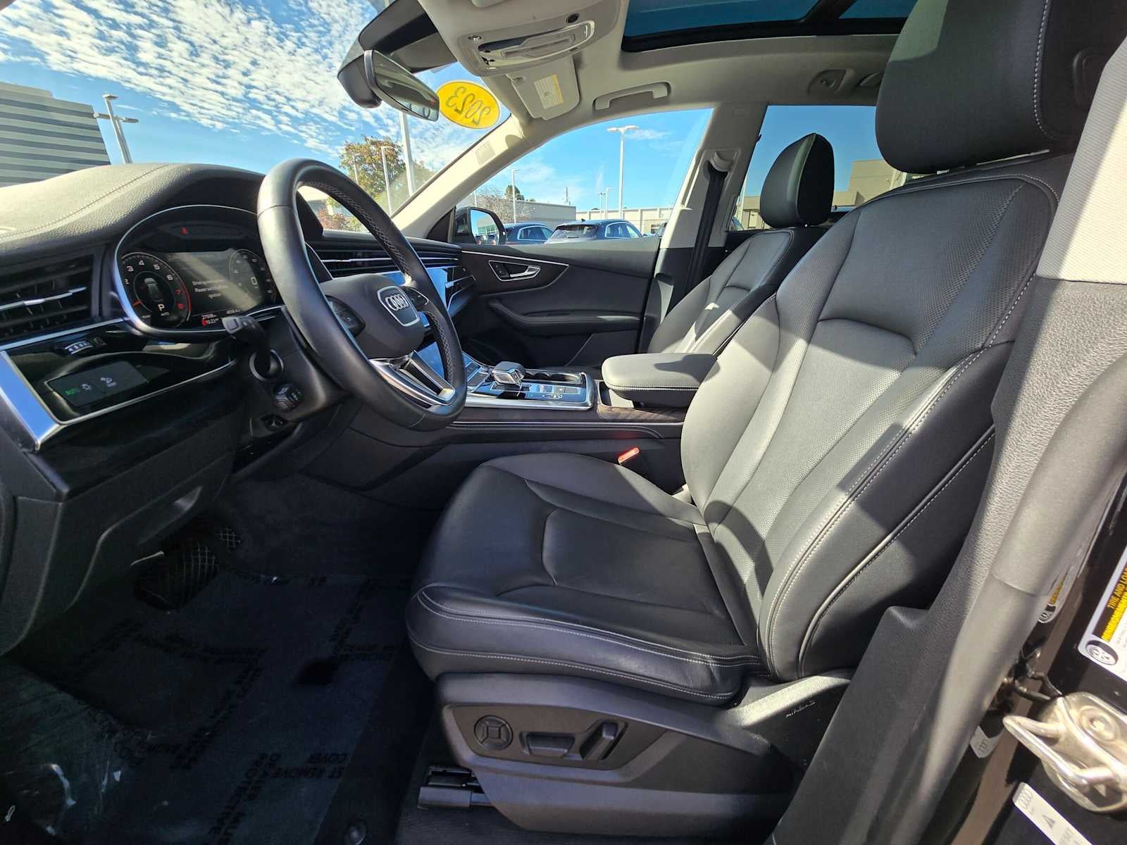 2023 Audi Q8 Premium Plus