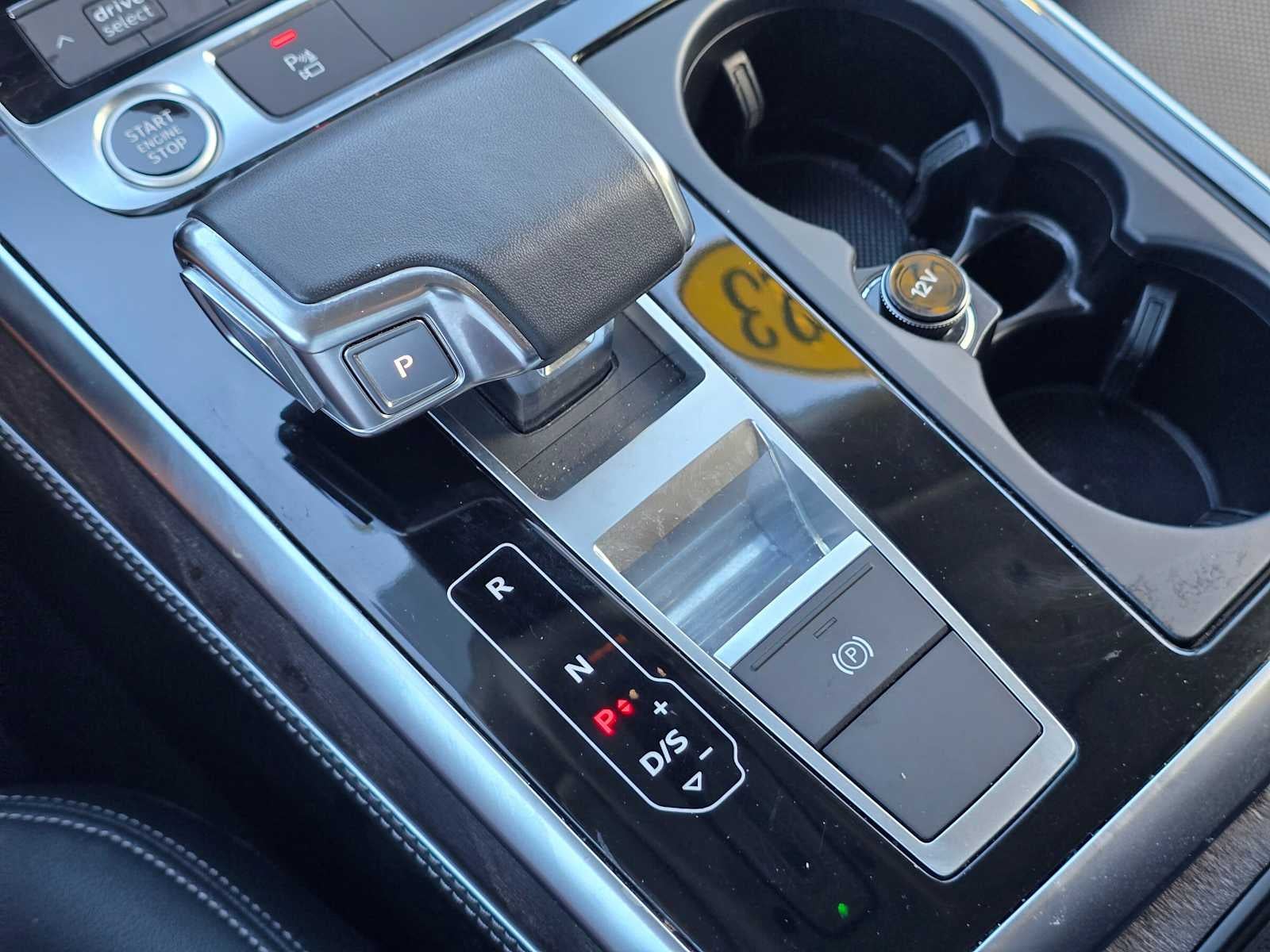2023 Audi Q8 Premium Plus