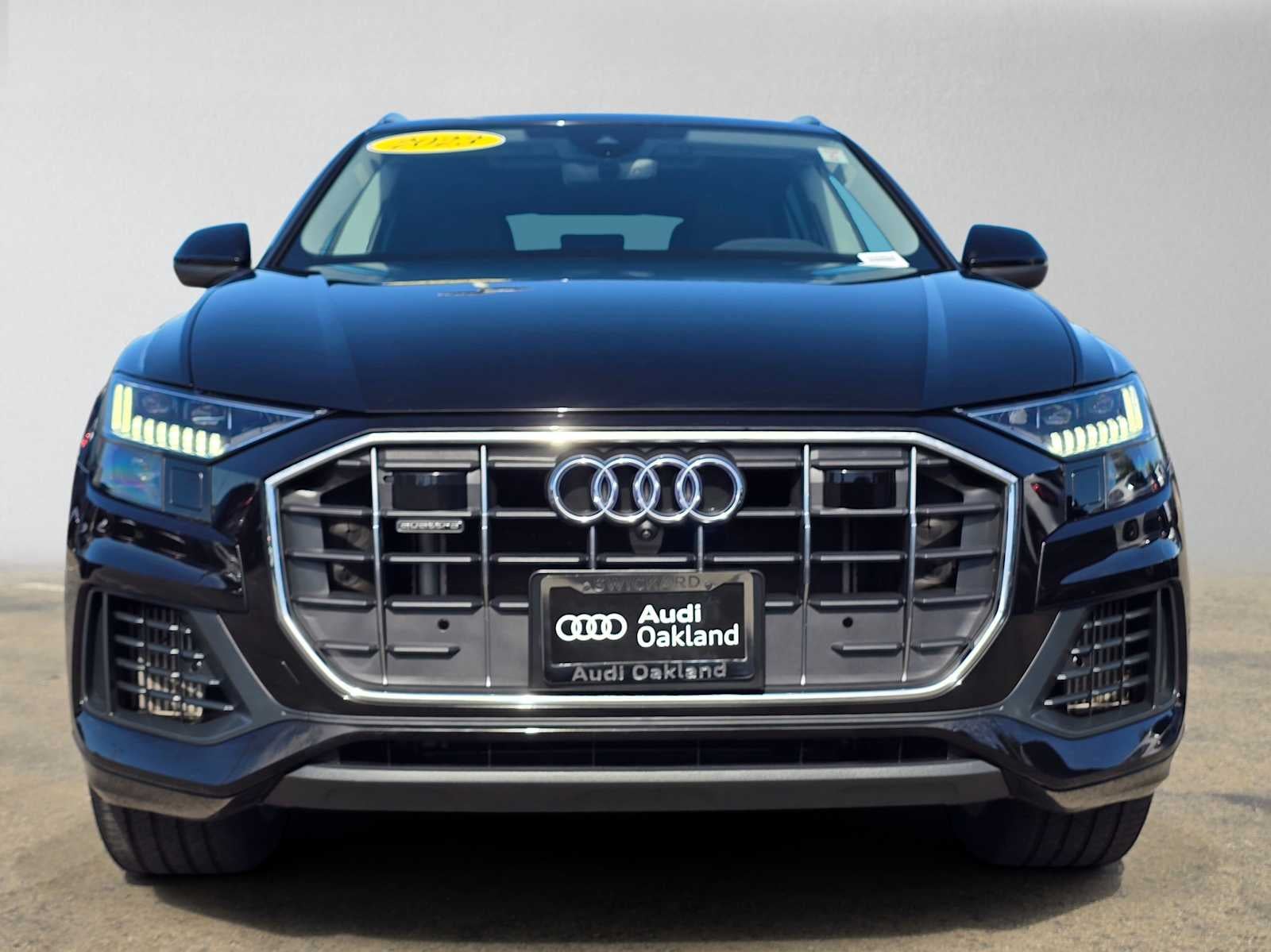 2023 Audi Q8 Premium Plus