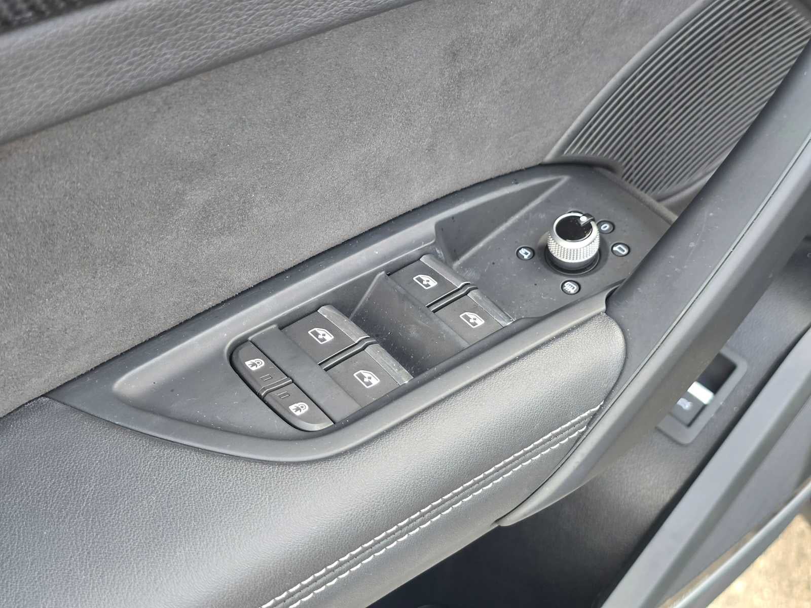 2023 Audi SQ5 Prestige