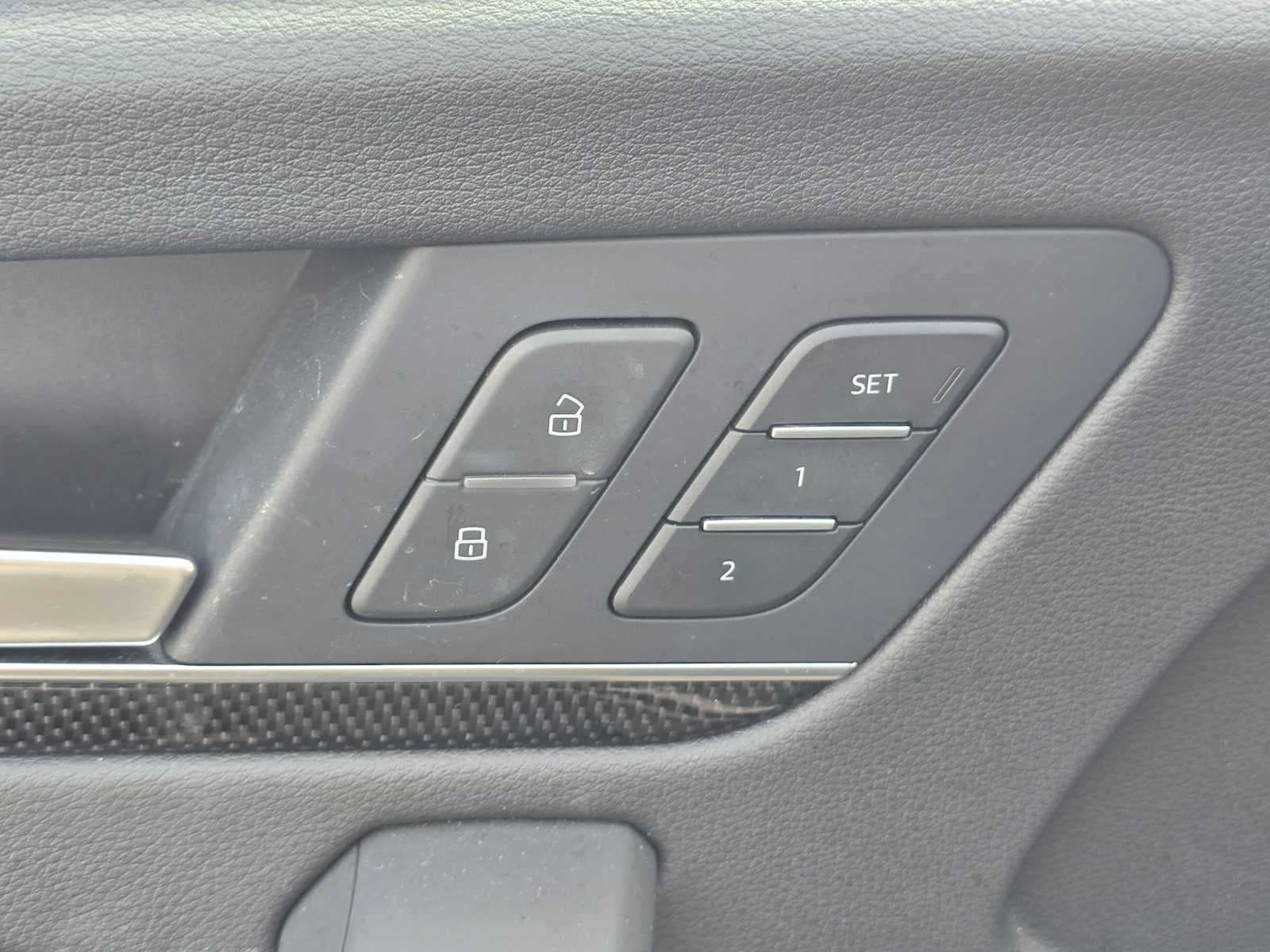 2023 Audi SQ5 Prestige