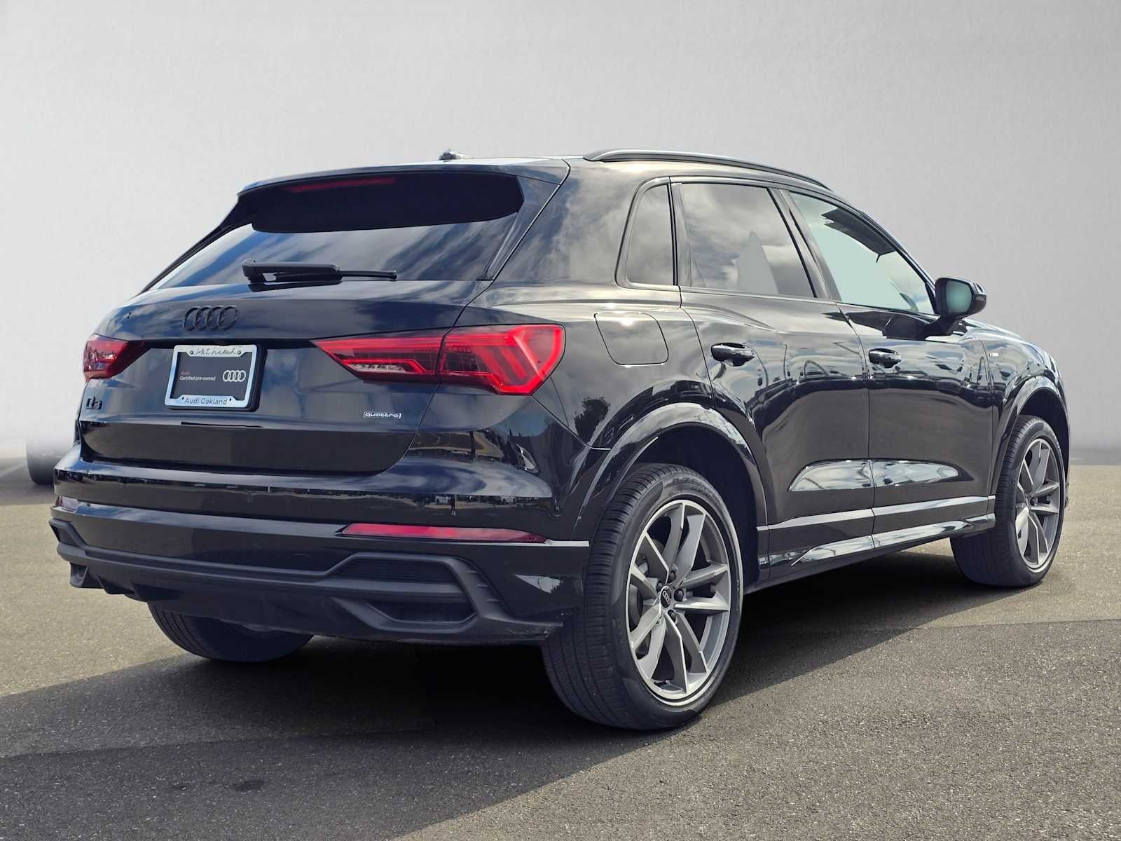 2025 Audi Q3 S line Premium