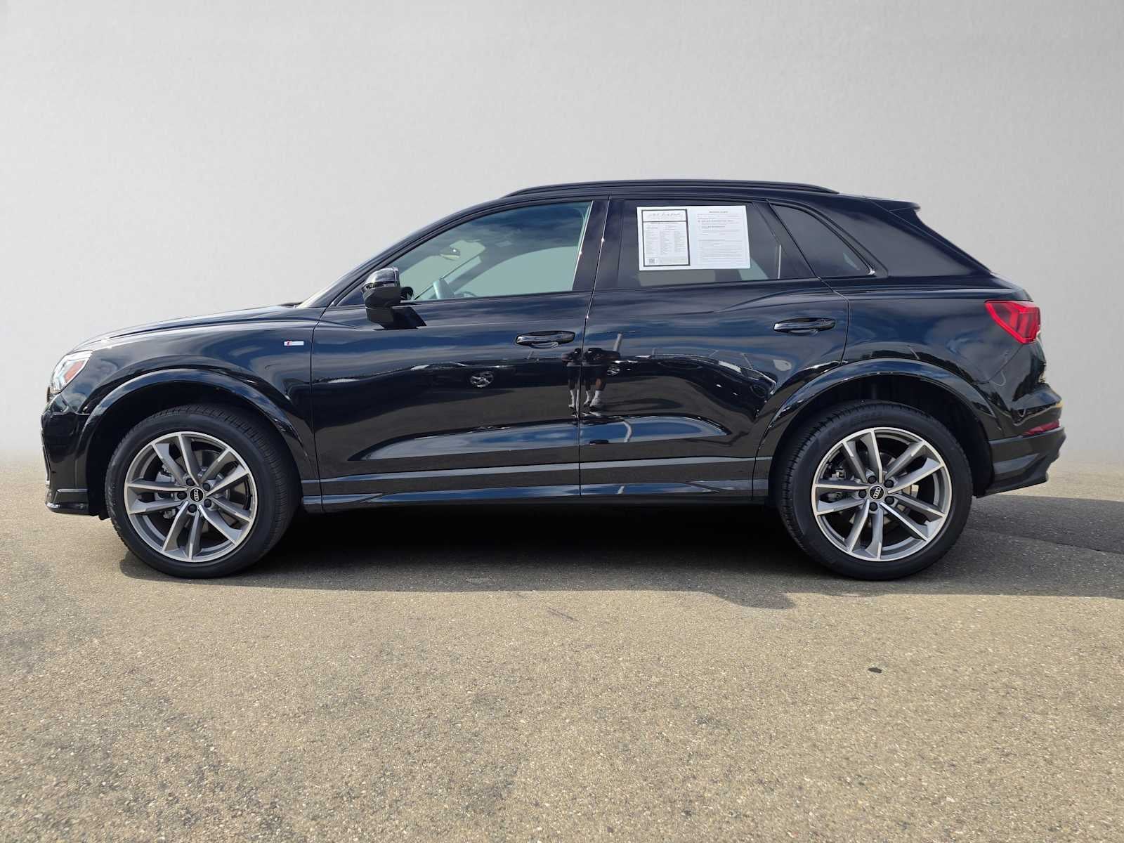 2025 Audi Q3 S line Premium
