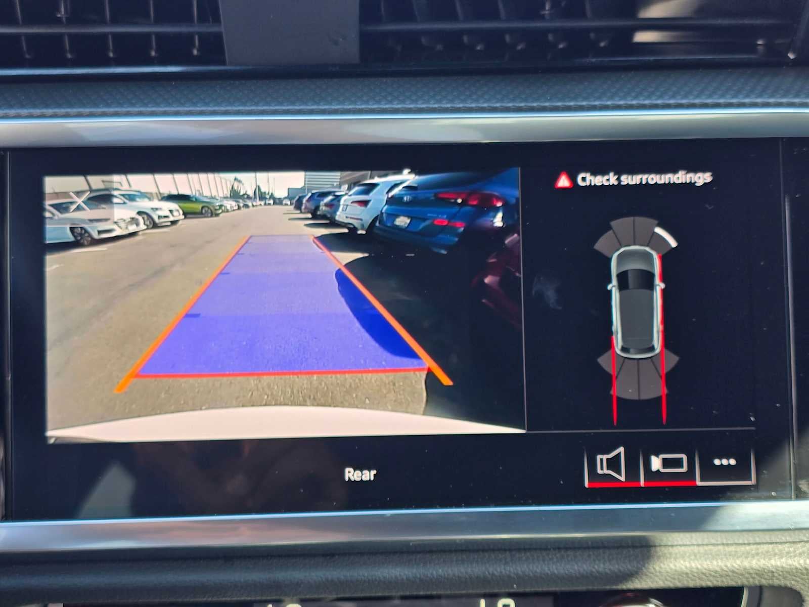 2023 Audi Q3 S line Premium