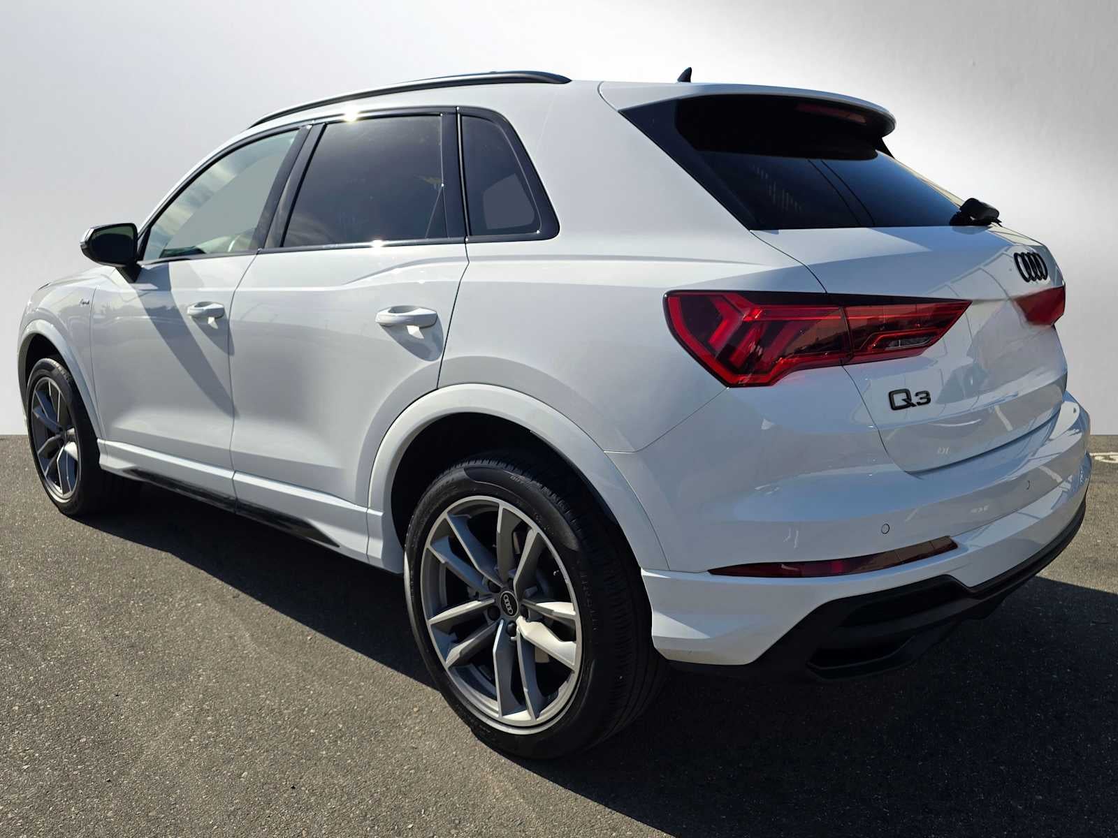 2023 Audi Q3 S line Premium