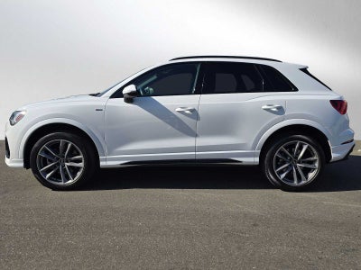 2023 Audi Q3 S line Premium