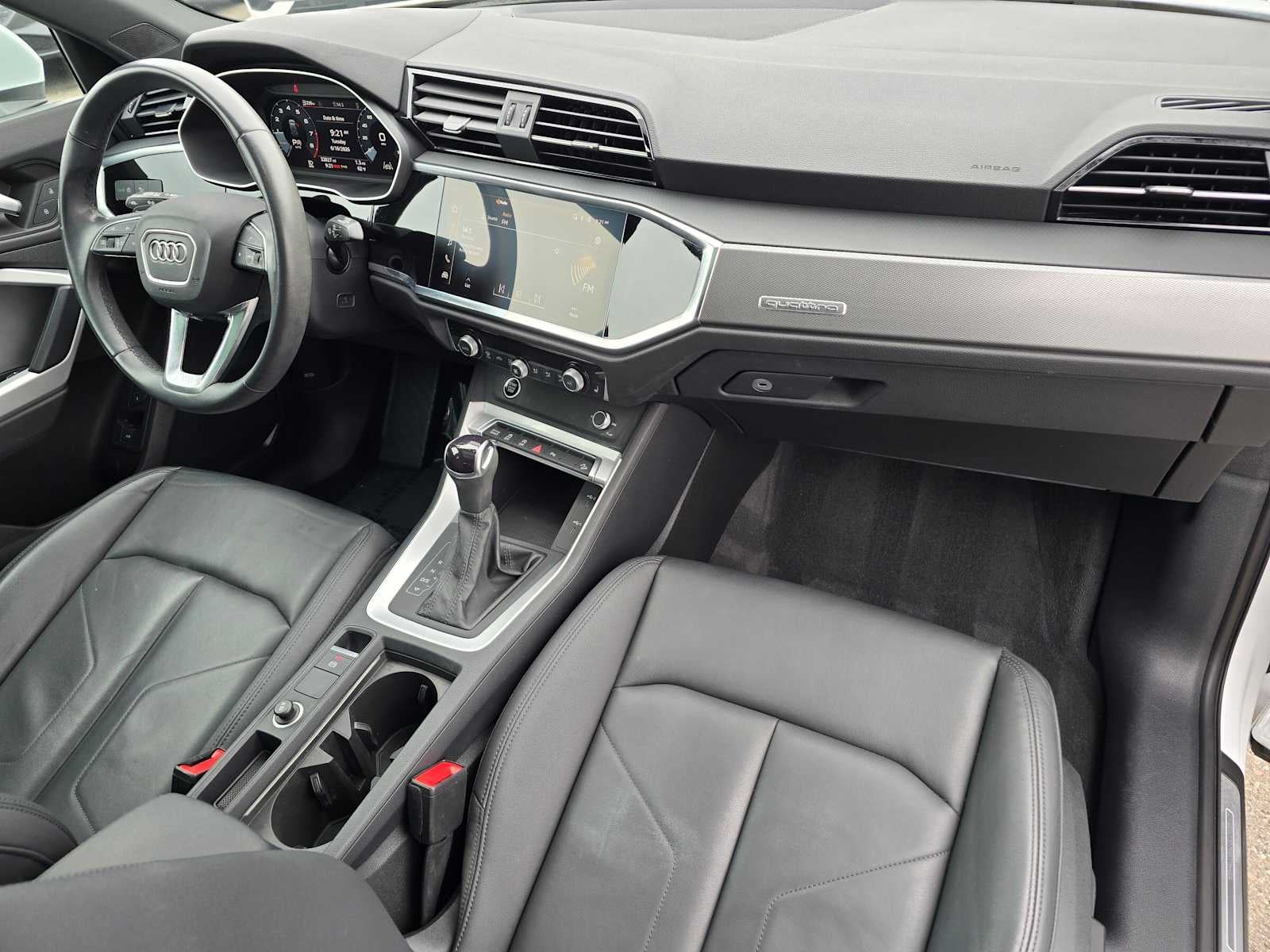 2023 Audi Q3 S line Premium