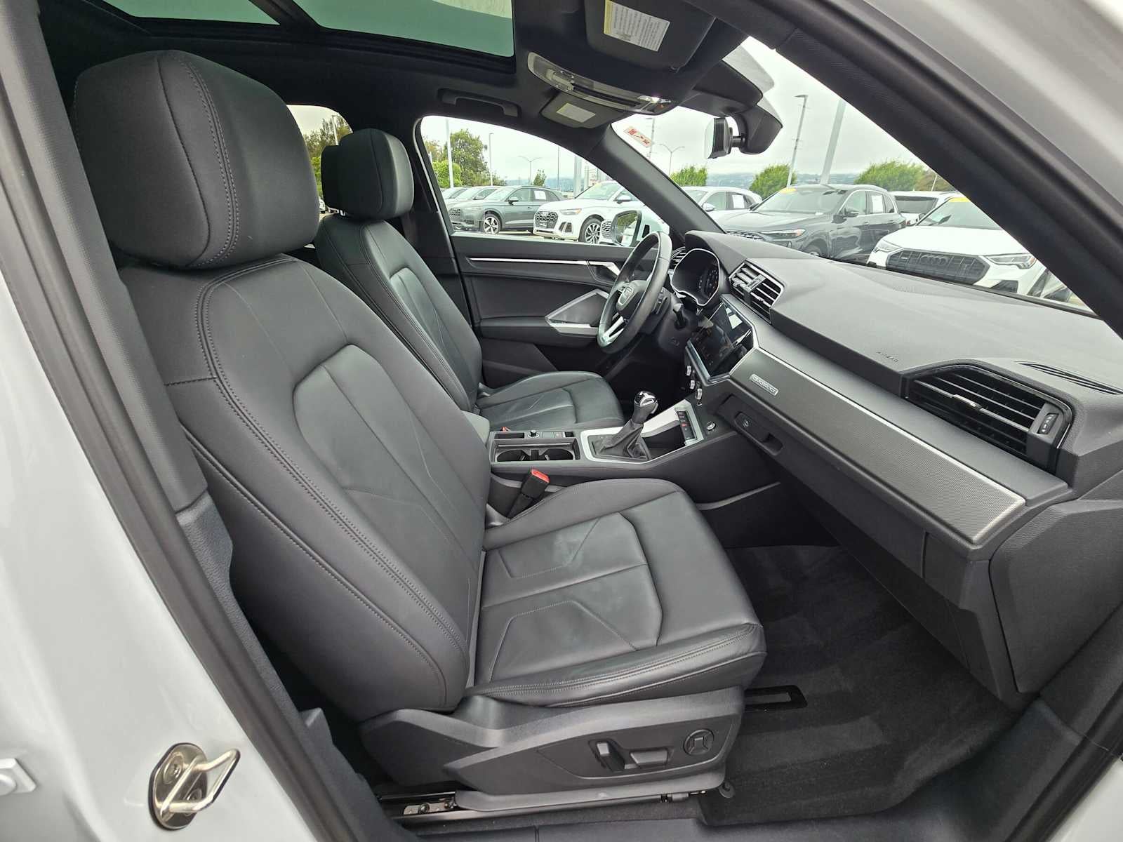 2023 Audi Q3 S line Premium