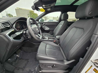 2023 Audi Q3 S line Premium