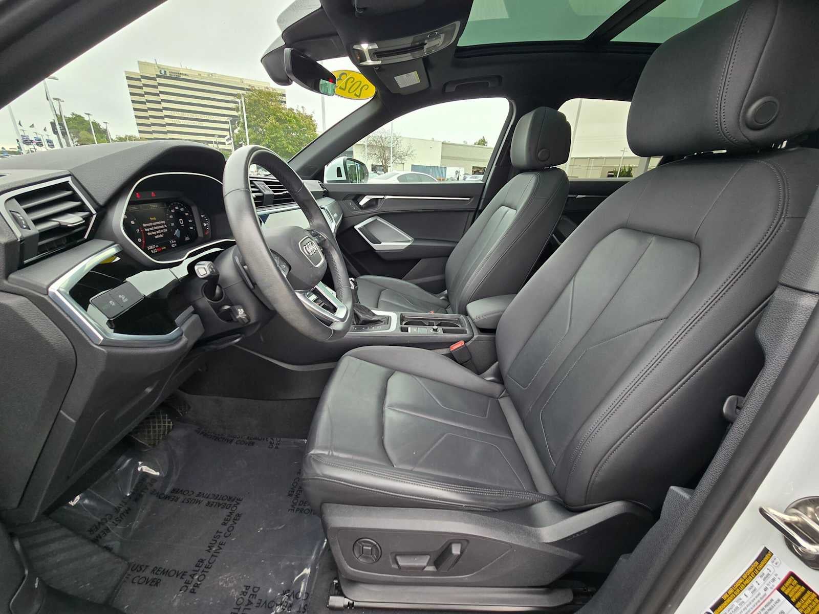 2023 Audi Q3 S line Premium