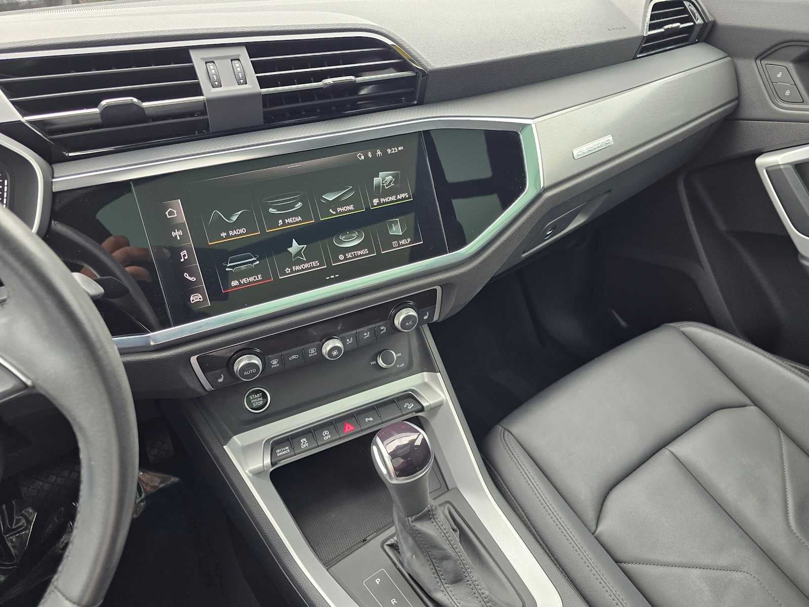 2023 Audi Q3 S line Premium
